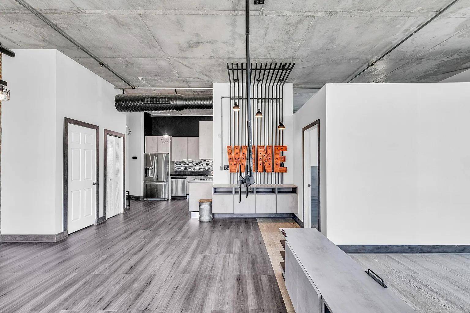 2100 Van BurenHollywood - LOFTS AT HOLLYWOODSTATION condo unit 203 - picture