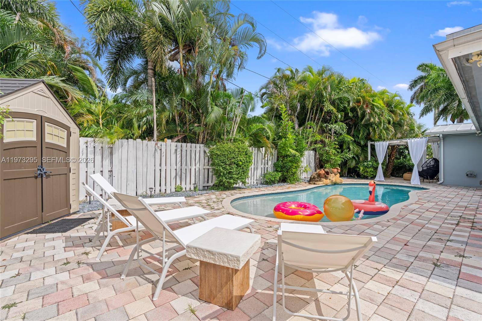5900 NE 15th AveFort Lauderdale - picture