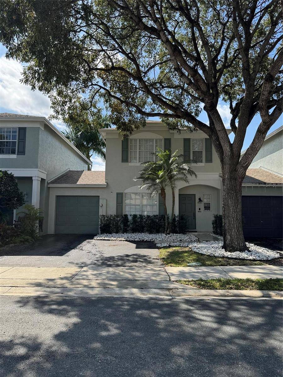 9530 E Plum HarborTamarac - picture
