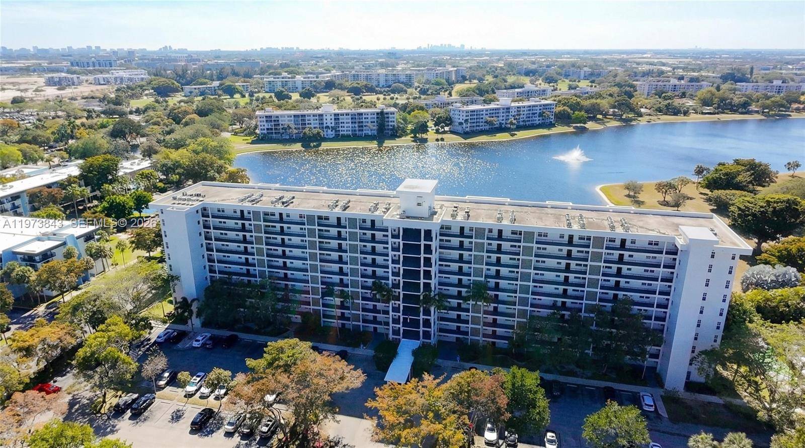 2900 N Course DrPompano Beach - Condo 5+ Stories,Condo condo unit 804 - picture