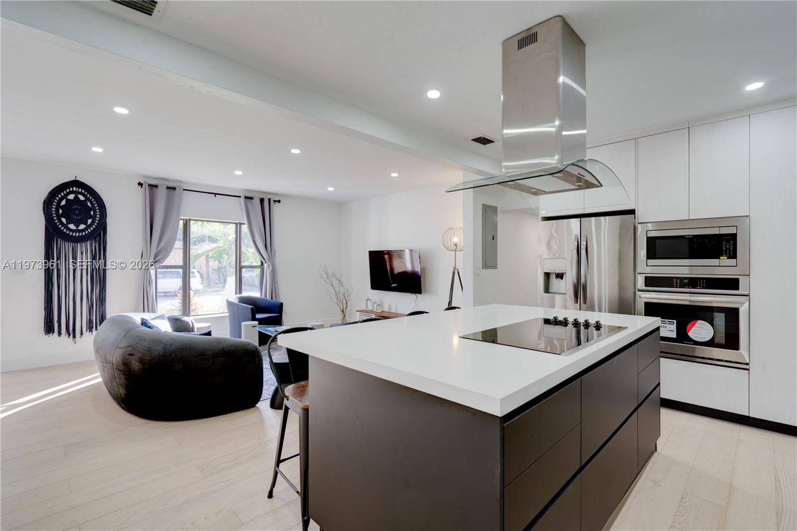 347 NE 110th StMiami - picture