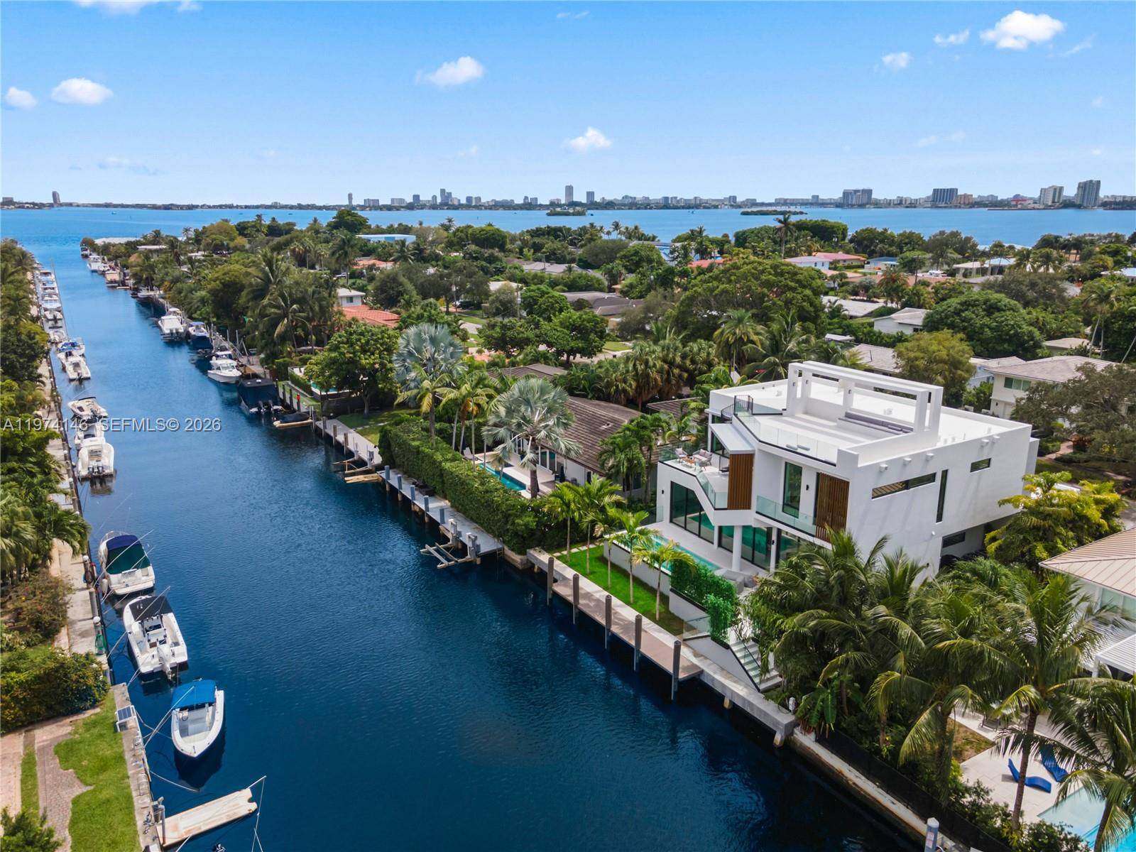 1379 NE 104th StMiami Shores - picture