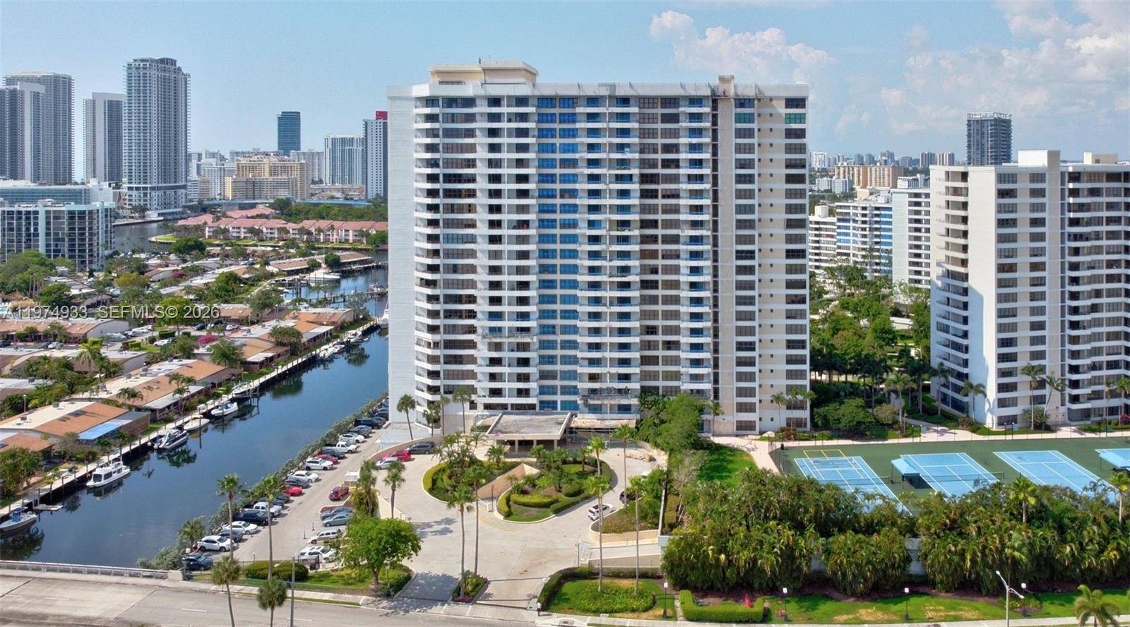 2500 Parkview DrHallandale Beach - OLYMPUS CONDO PHASE condo unit 1914 - picture