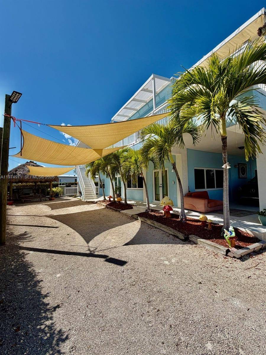 212 Banyan LnTavernier - picture