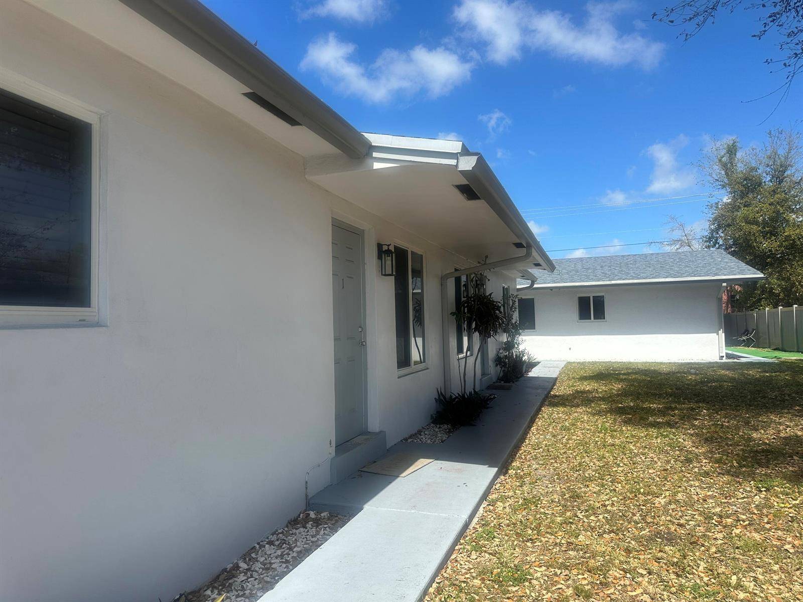 6109 SW 30thMiramar - picture