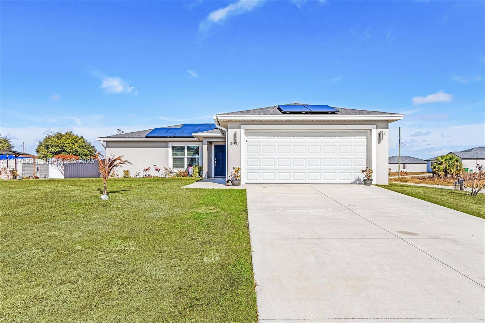 9032 Meadow CircleLa Belle - picture