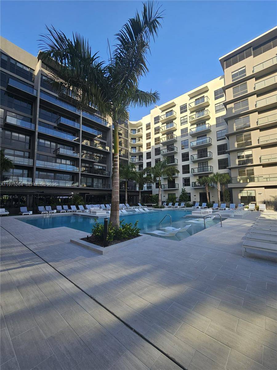 1650 NE 124th StNorth Miami - Condo/Co-Op/Annual,Condo condo unit 701 - picture