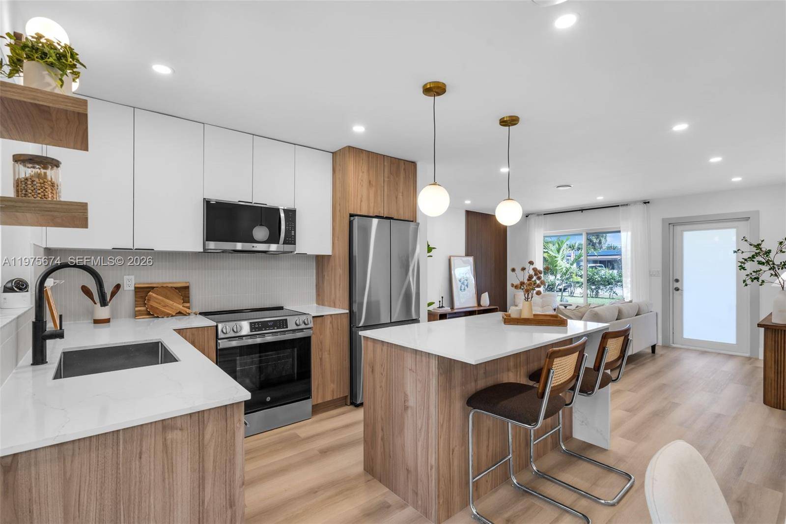 4401 NE 13th AveOakland Park - picture