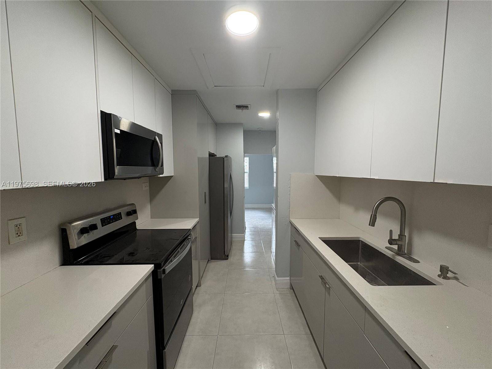 3600 SW 32nd AveWest Park - picture