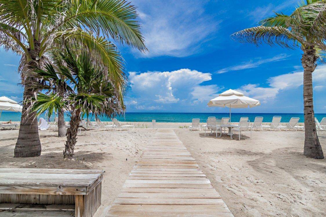 170 N Ocean BoulevardPalm Beach - OCEAN TOWERS NORTH CONDO condo unit 411 - picture