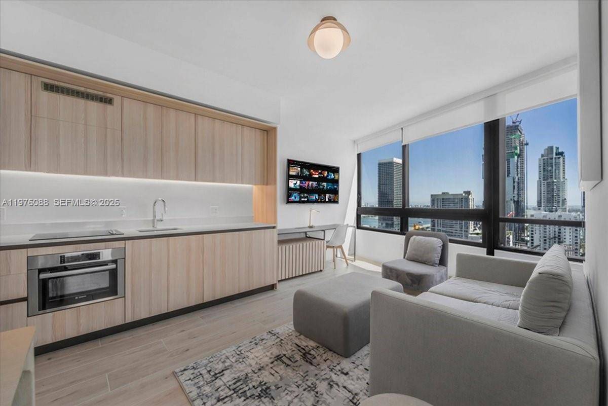 225 N MiamiMiami - DISTRICT 225,RELATED GROUP condo unit 3009 - picture