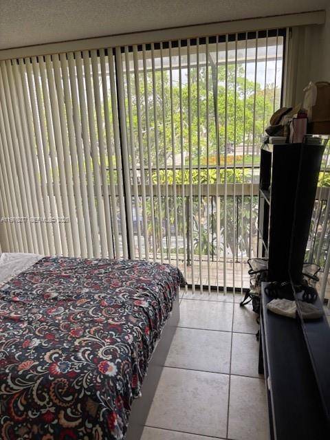 3190 Bird AveCoconut Grove - Townhouse/Villa-Annual,Townhouse condo unit 15 - picture