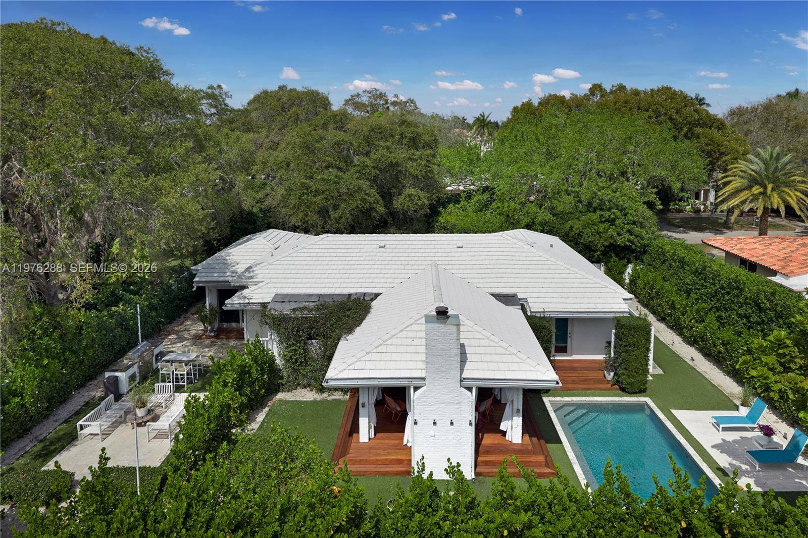 1098 NE 99th StMiami Shores - picture