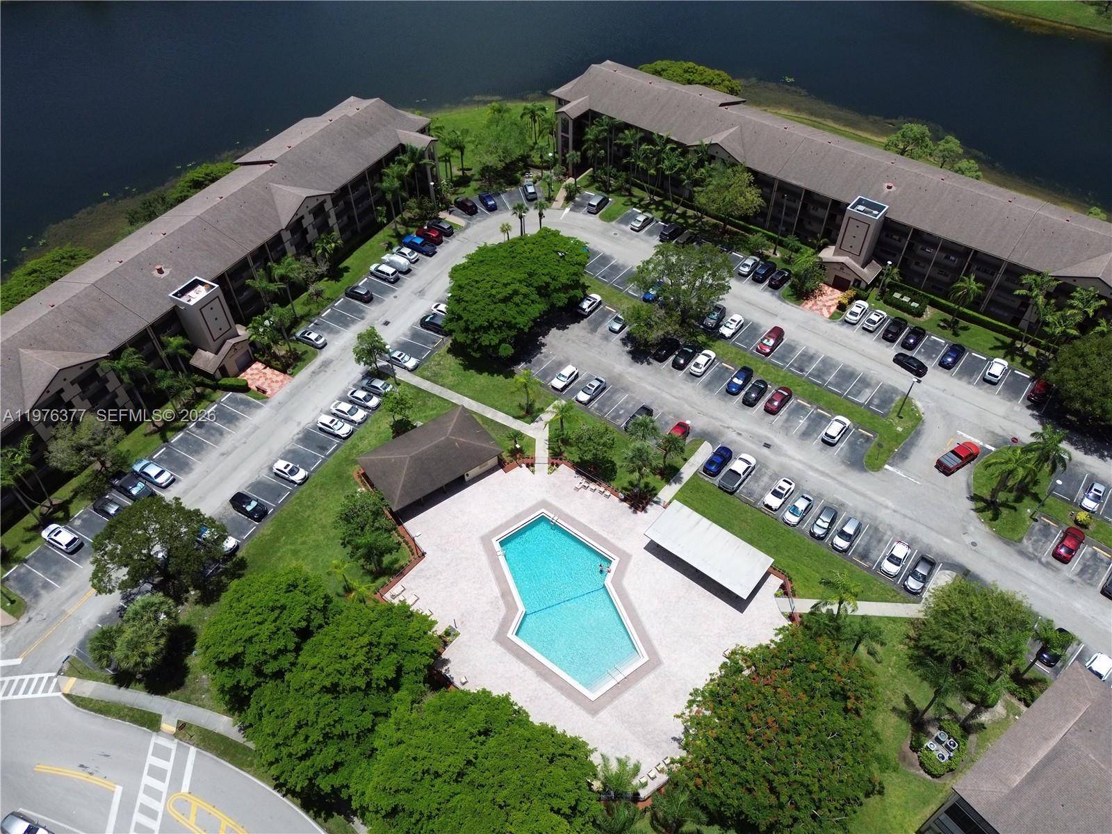 12500 SW 5th CtPembroke Pines - Condo 1-4 Stories,Condo condo unit 307M - picture