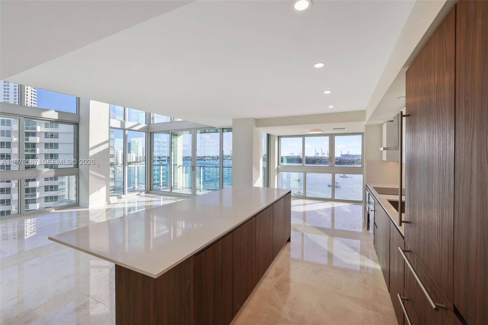 1500 Bay RdMiami Beach - Condo/Co-Op/Annual,Condo condo unit N-0516 - picture