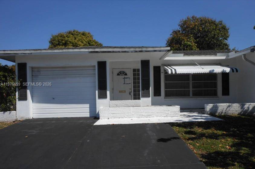 4955 NW 55th StTamarac - picture