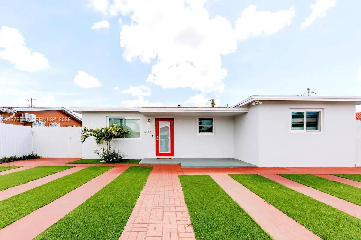1647 NW 29th AveMiami - picture