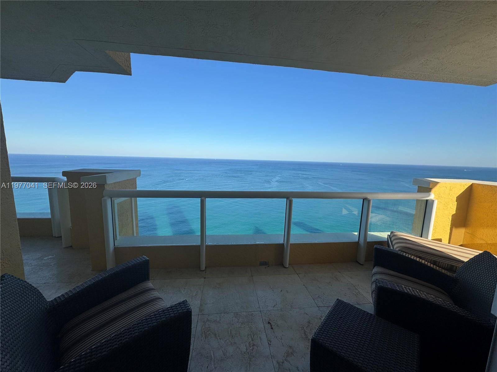 17875 Collins AveSunny Isles Beach - Condo/Co-Op/Annual,Condo condo unit 4306 - picture