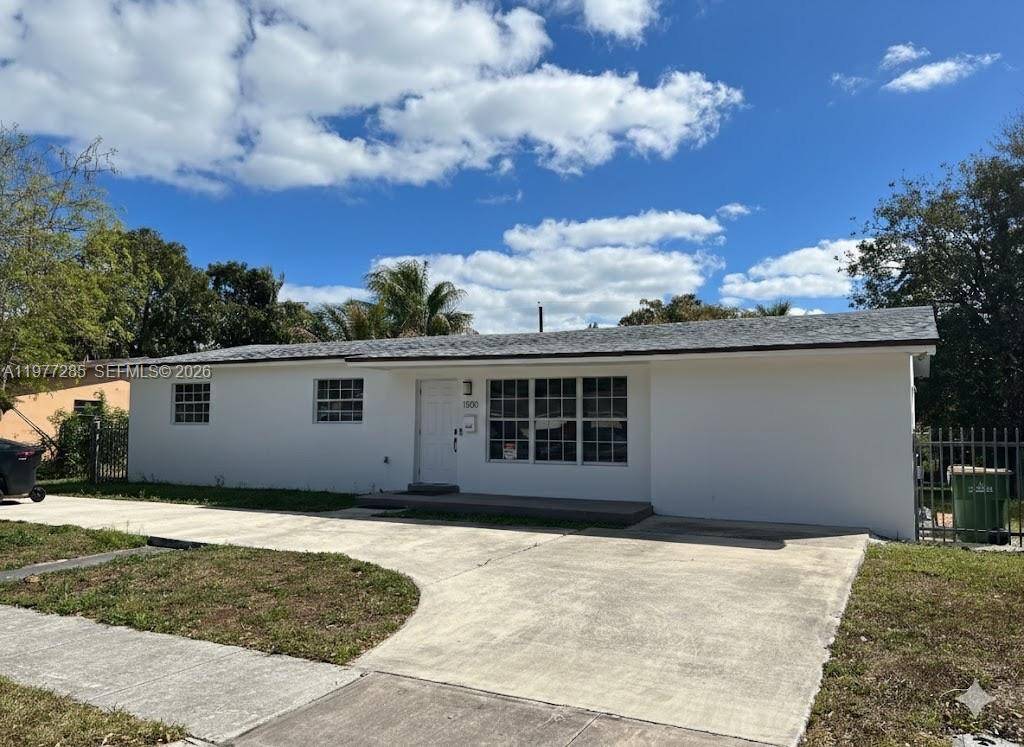 1500 NE 137th StNorth Miami - picture
