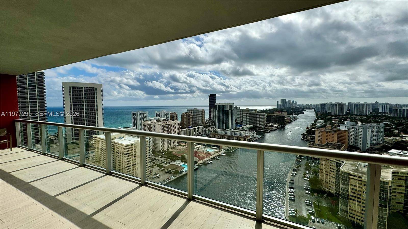 2600 E Hallandale Beach BlvdHallandale Beach - Condo 5+ Stories,Condo condo unit T3205 - picture