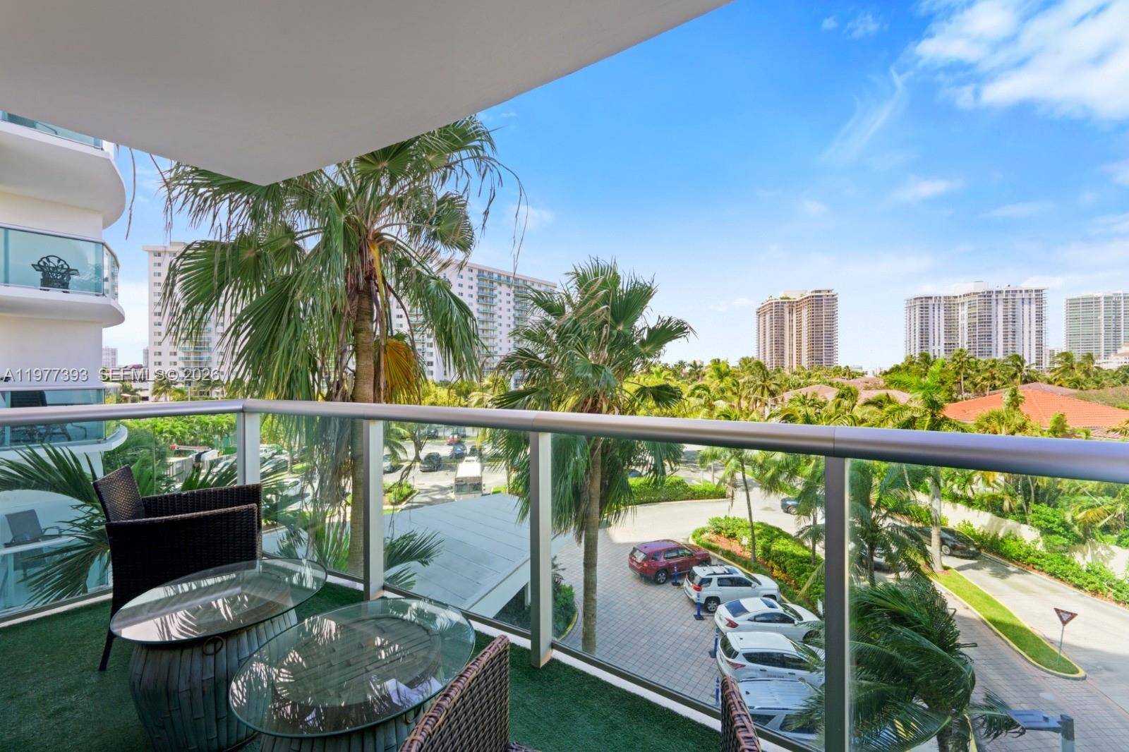 19370 Collins AveSunny Isles Beach - Condo/Co-Op/Seasonal,Condo condo unit 422 - picture