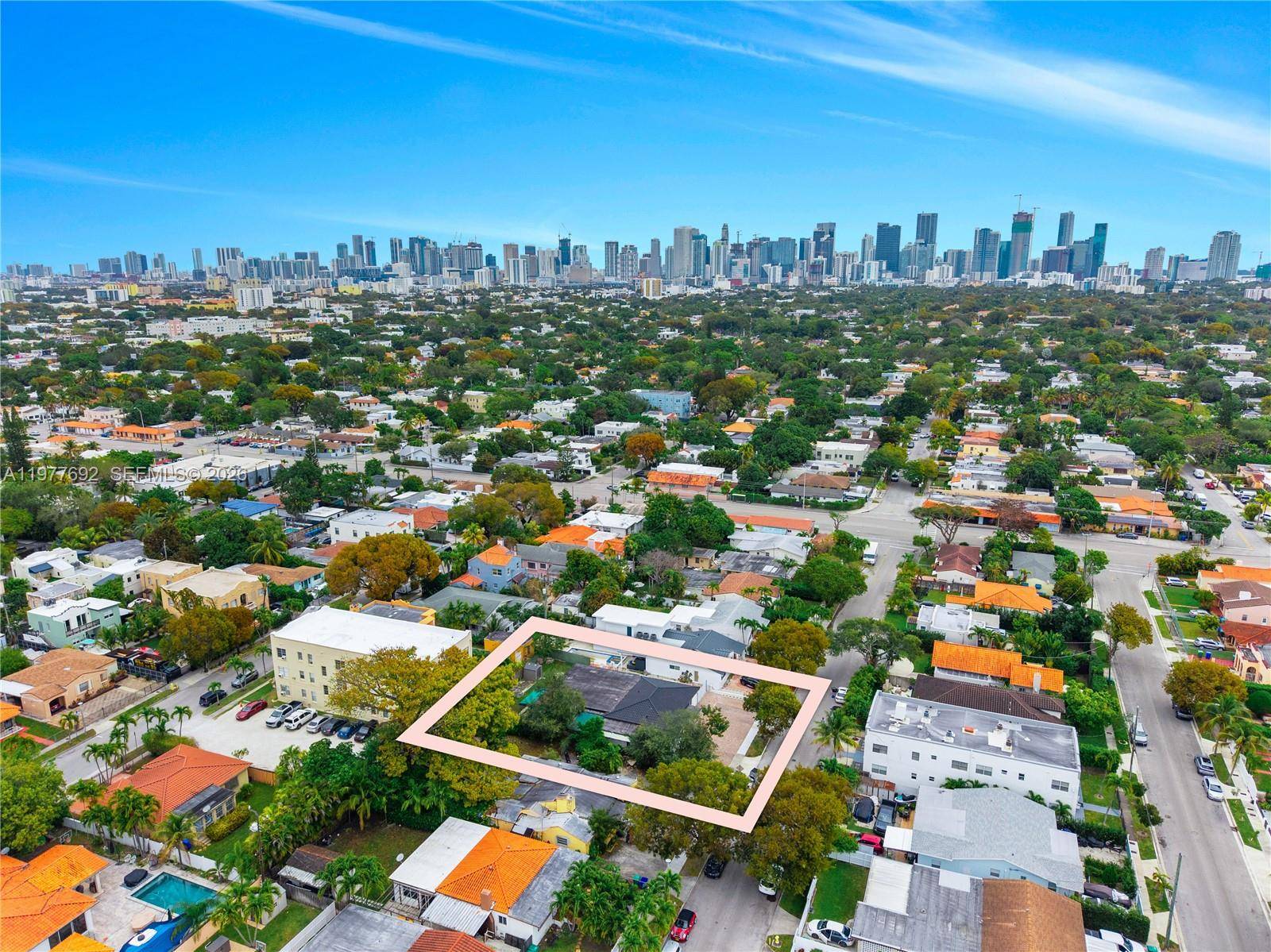 1761 SW 14 StreetMiami - picture
