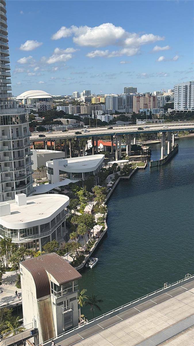 185 SW 7th StMiami - LATITUDE ON THE RIVER CON,Latitude on the Rive condo unit 1605 - picture