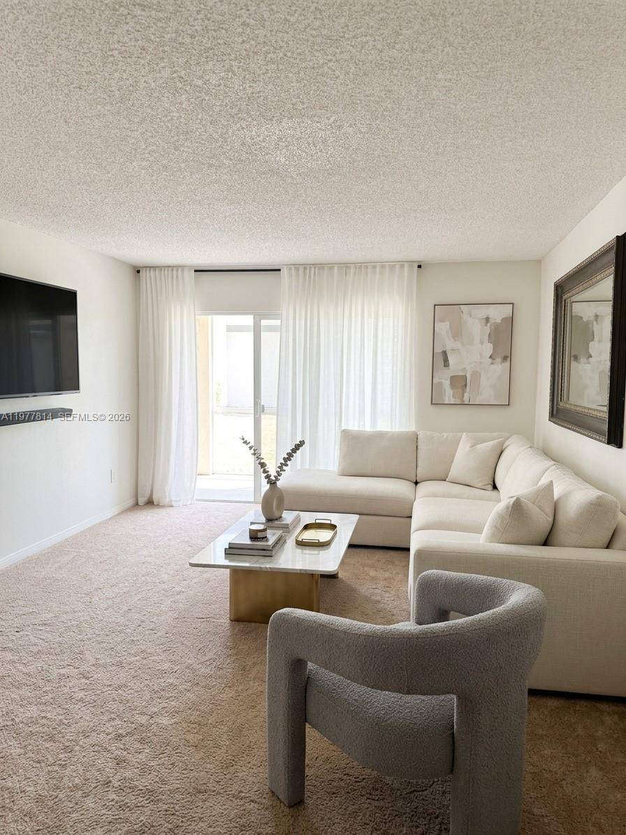 440 S Park RdHollywood - PINEHURST CLUB CONDO condo unit 4-102 - picture