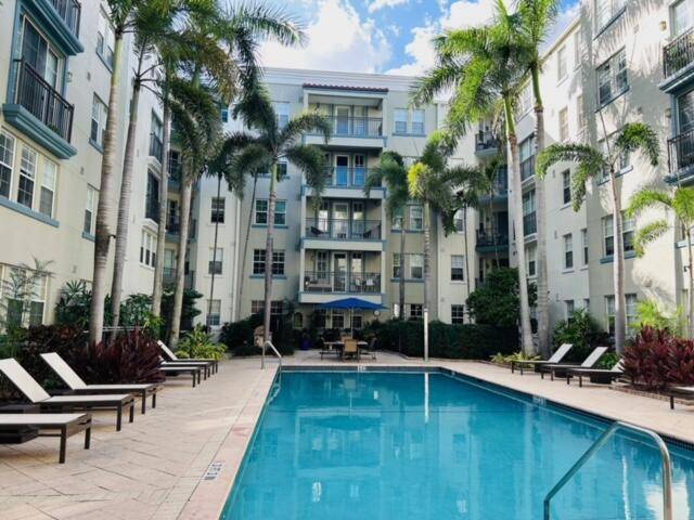 533 NE 3rdFort Lauderdale - SOLE AT FORT LAUDERDALE CO condo unit 204 - picture