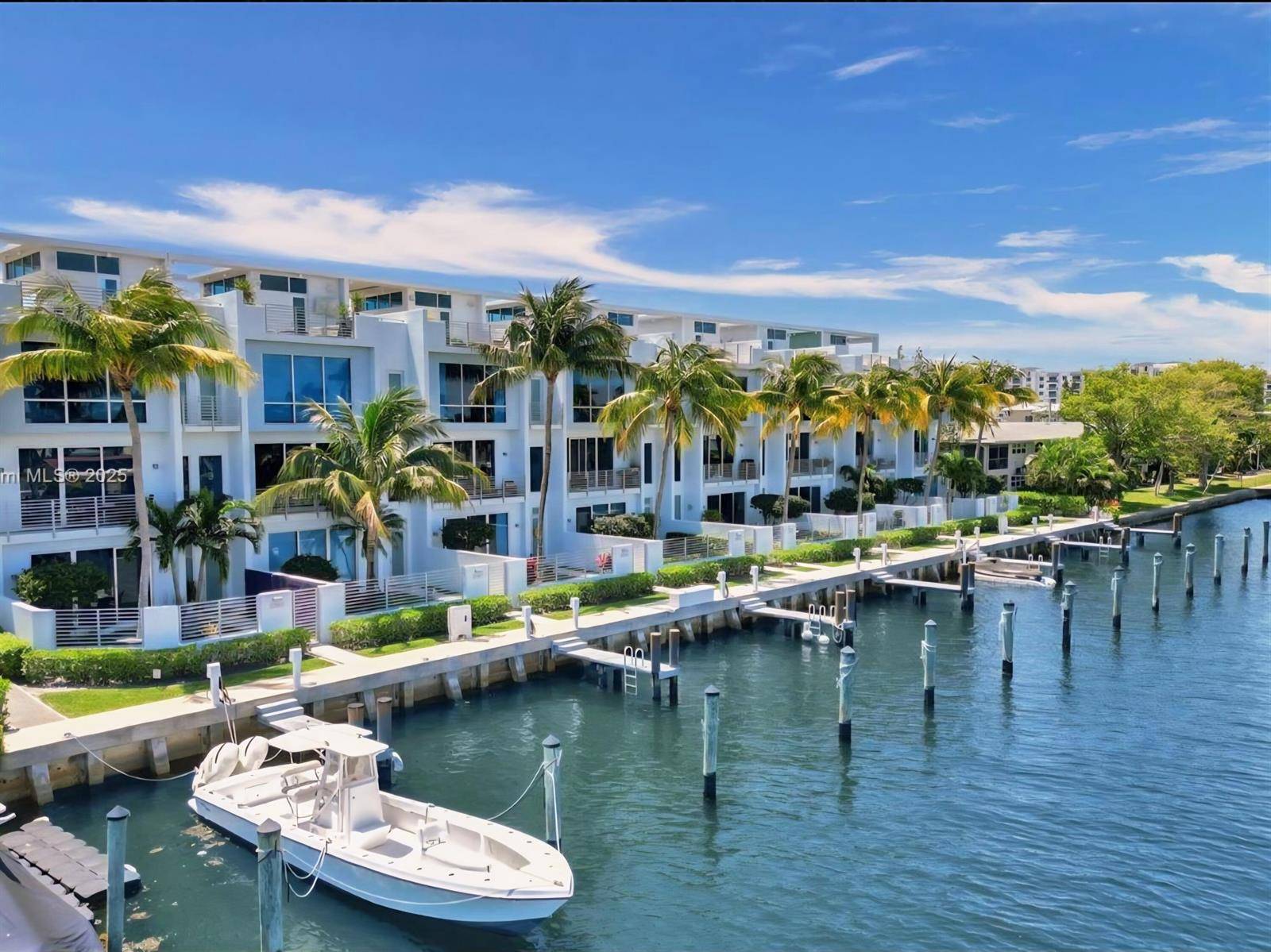 2743 NE 1stPompano Beach - picture
