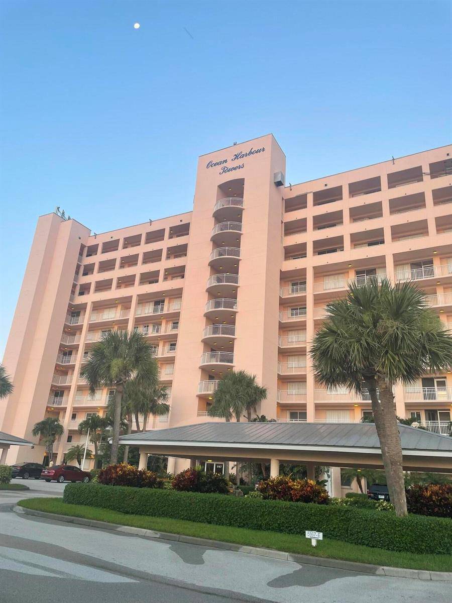 5167 N Highway A1aFort Pierce - OCEAN HARBOUR TOWER CONDO condo unit 201 - picture
