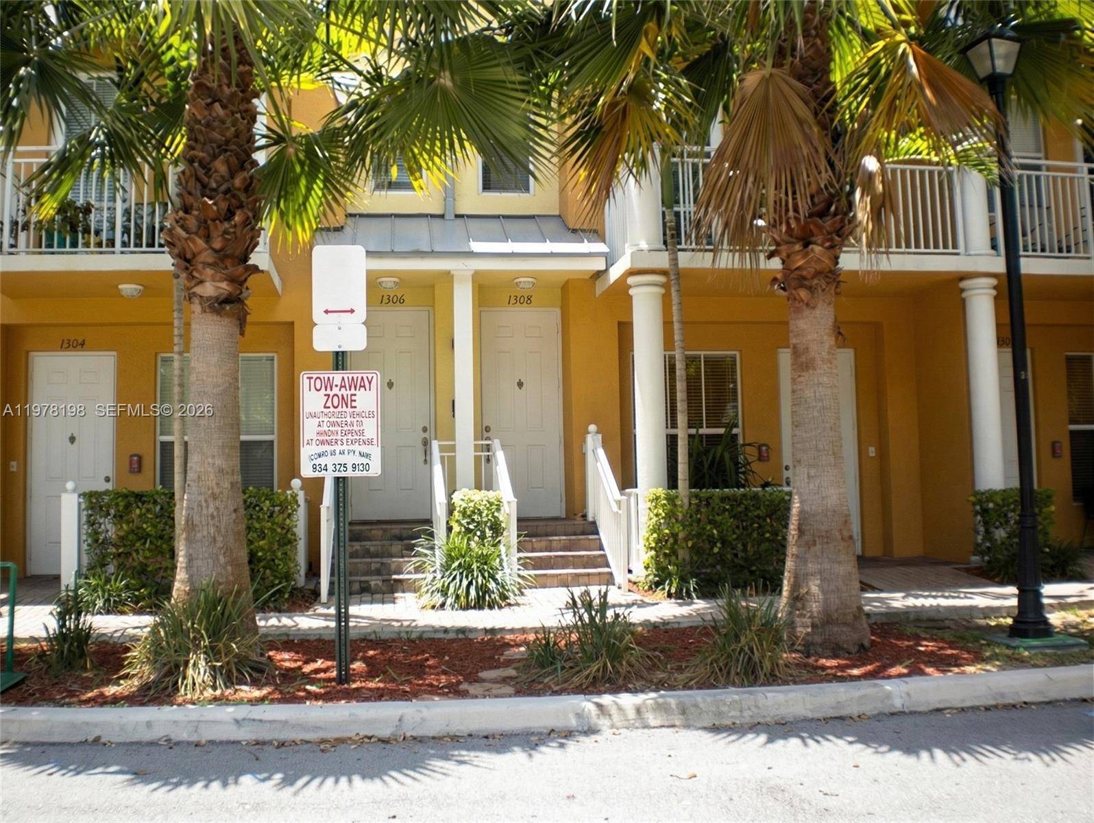 1308 SW 3rd CtFort Lauderdale - picture