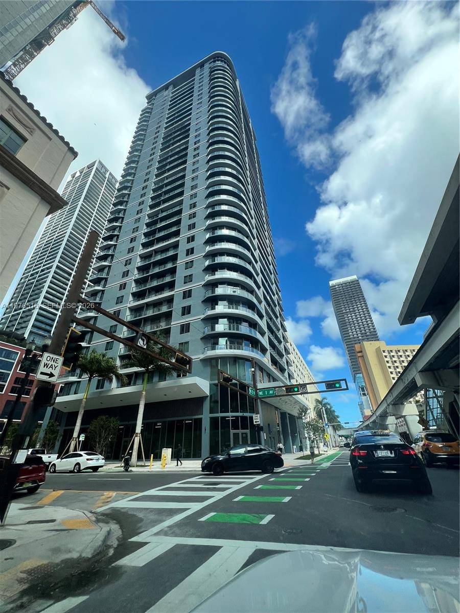 121 NE 5th stMiami - 501 First condo unit 3400 - picture