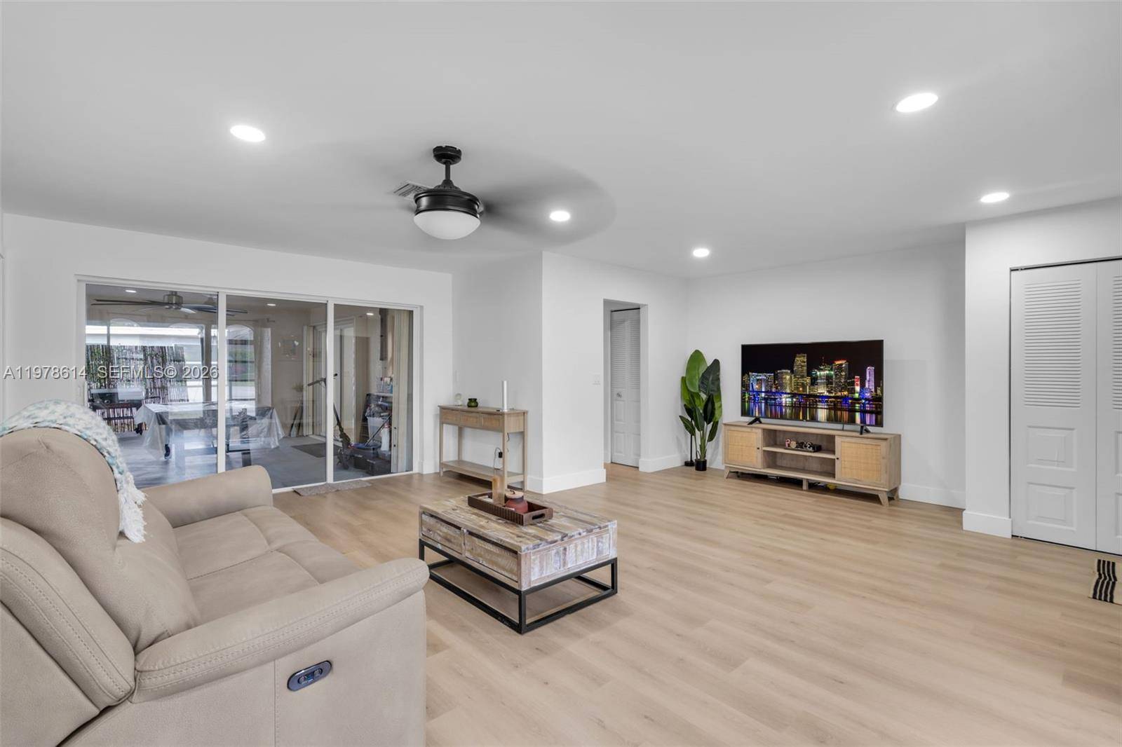 1180 NW 49th CtDeerfield Beach - picture