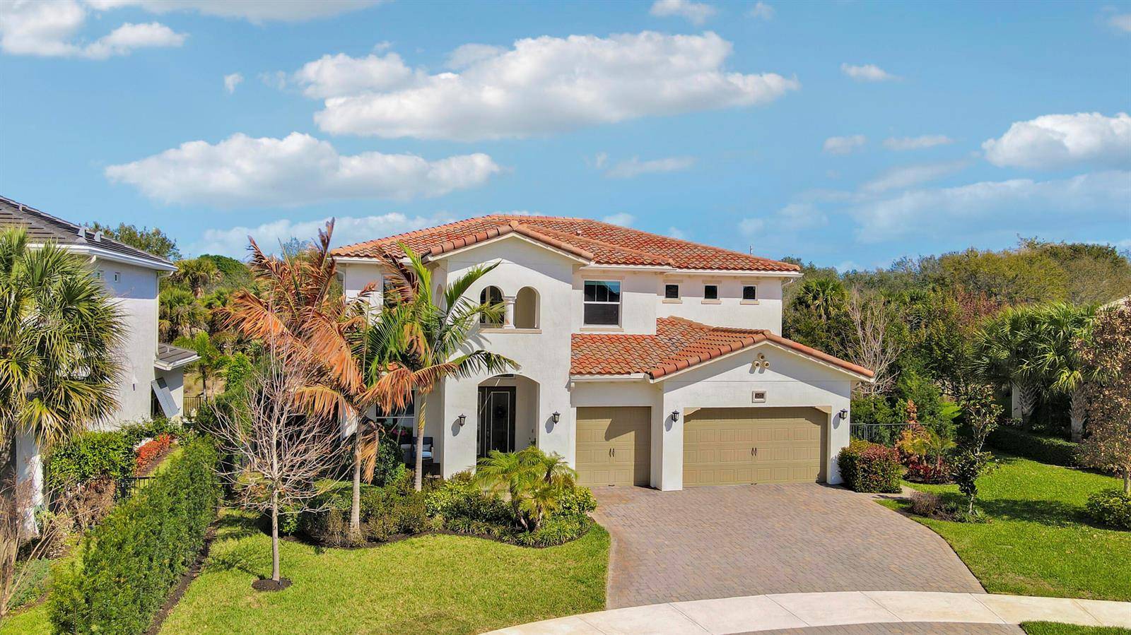 2475 NE EvinrudeJensen Beach - picture