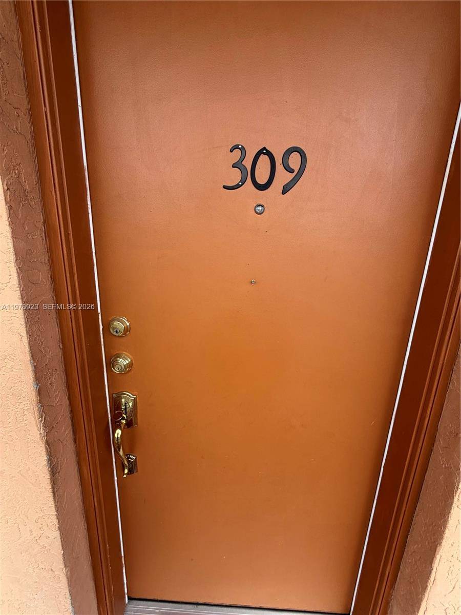 1800 W 54th StHialeah - Condo 1-4 Stories,Condo condo unit 309 - picture