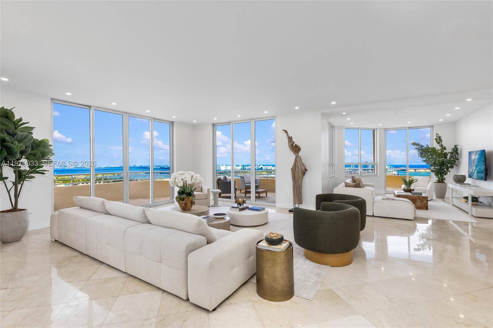 808 Brickell Key DrMiami - TWO TEQUESTA POINT CONDO condo unit 3901 - picture