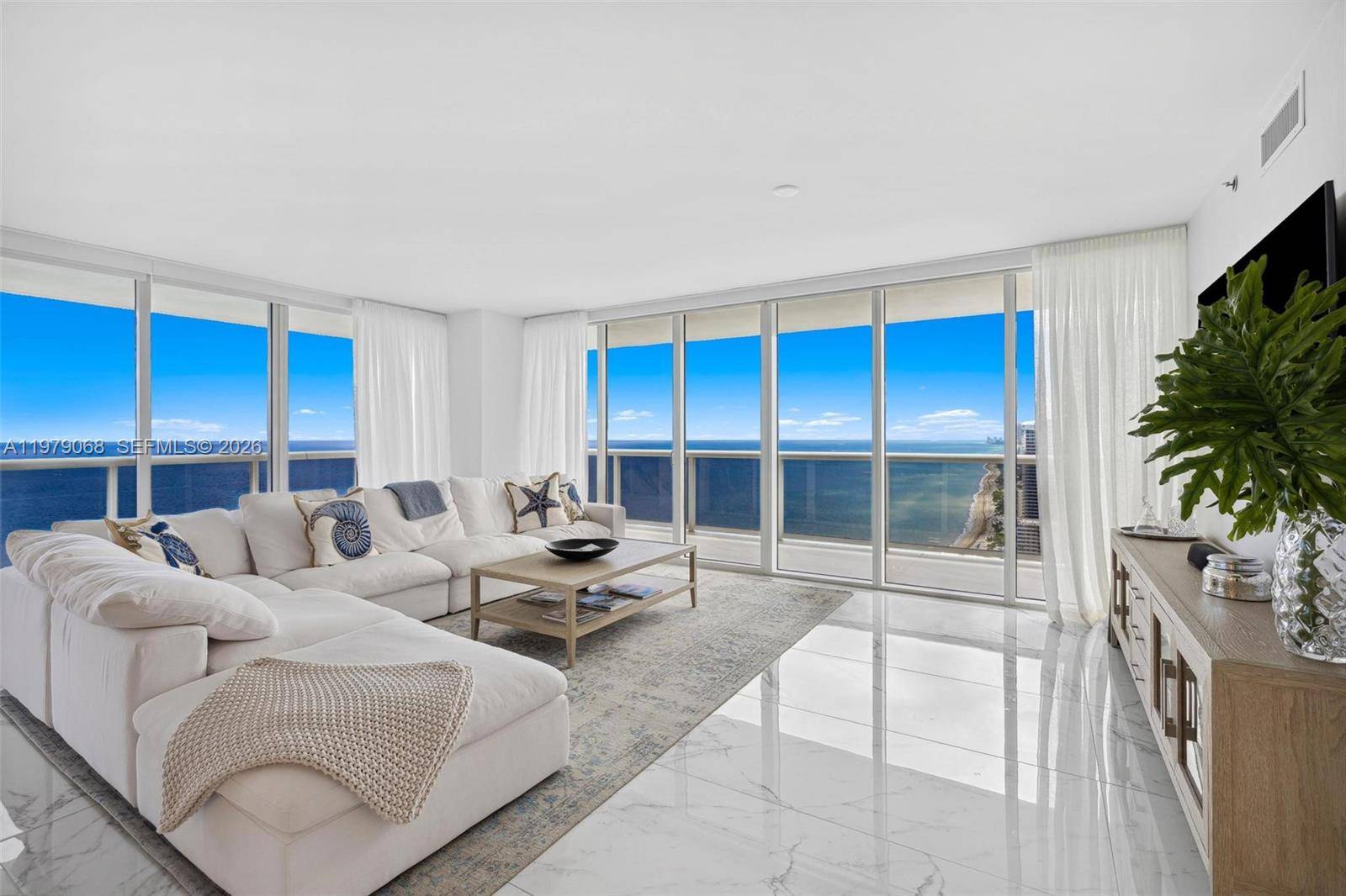 1830 S Ocean DrHallandale Beach - Condo/Co-Op/Seasonal,Condo condo unit 4502 - picture