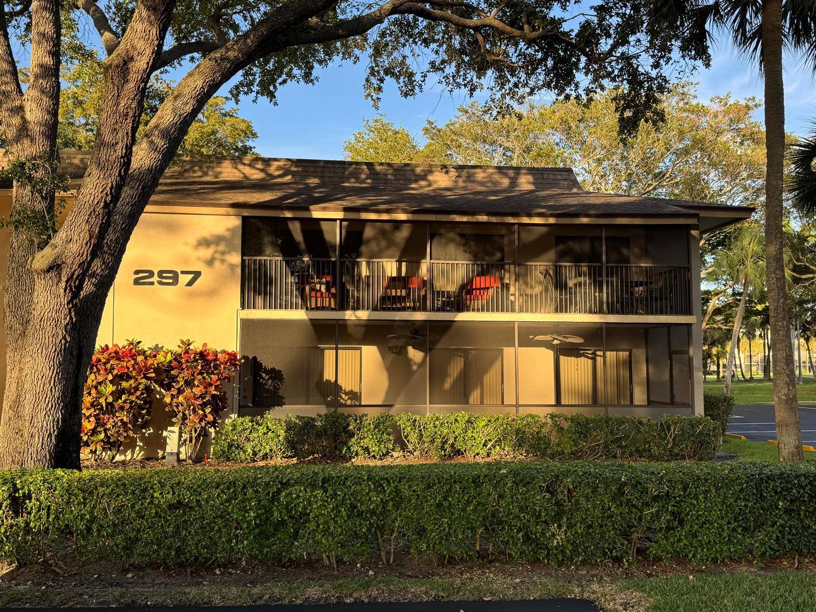 297 Deer CreekDeerfield Beach - HIDDEN WOODS OF DEER CREEK condo unit 1305 - picture