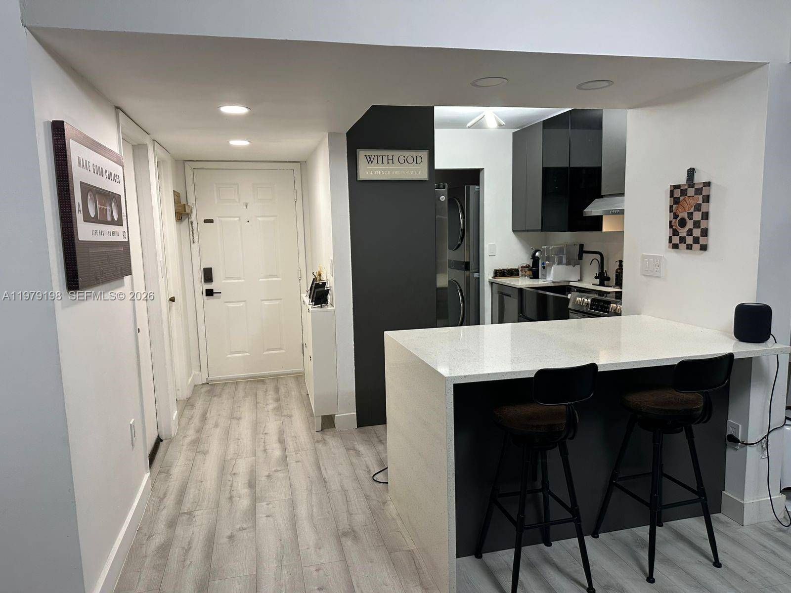 931 NE 199th StMiami - Condo 1-4 Stories,Condo condo unit 102-22 - picture