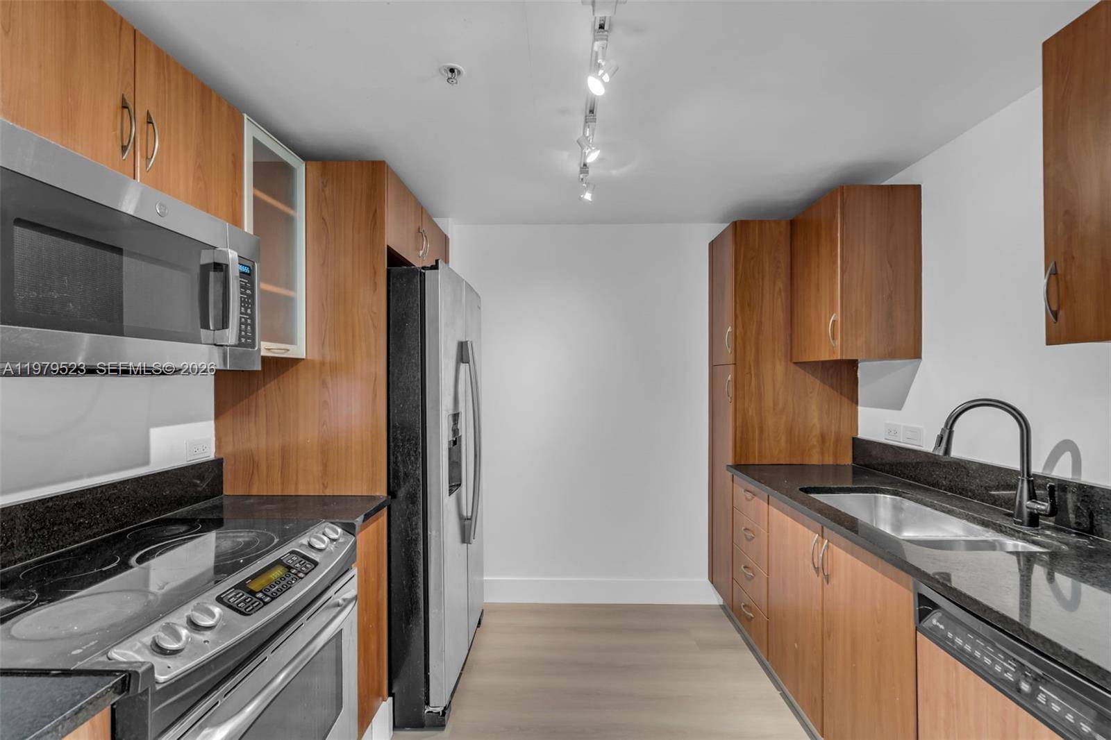 18800 NE 29th AveAventura - VENTURE AT AVENTURA EAST condo unit LP1022 - picture