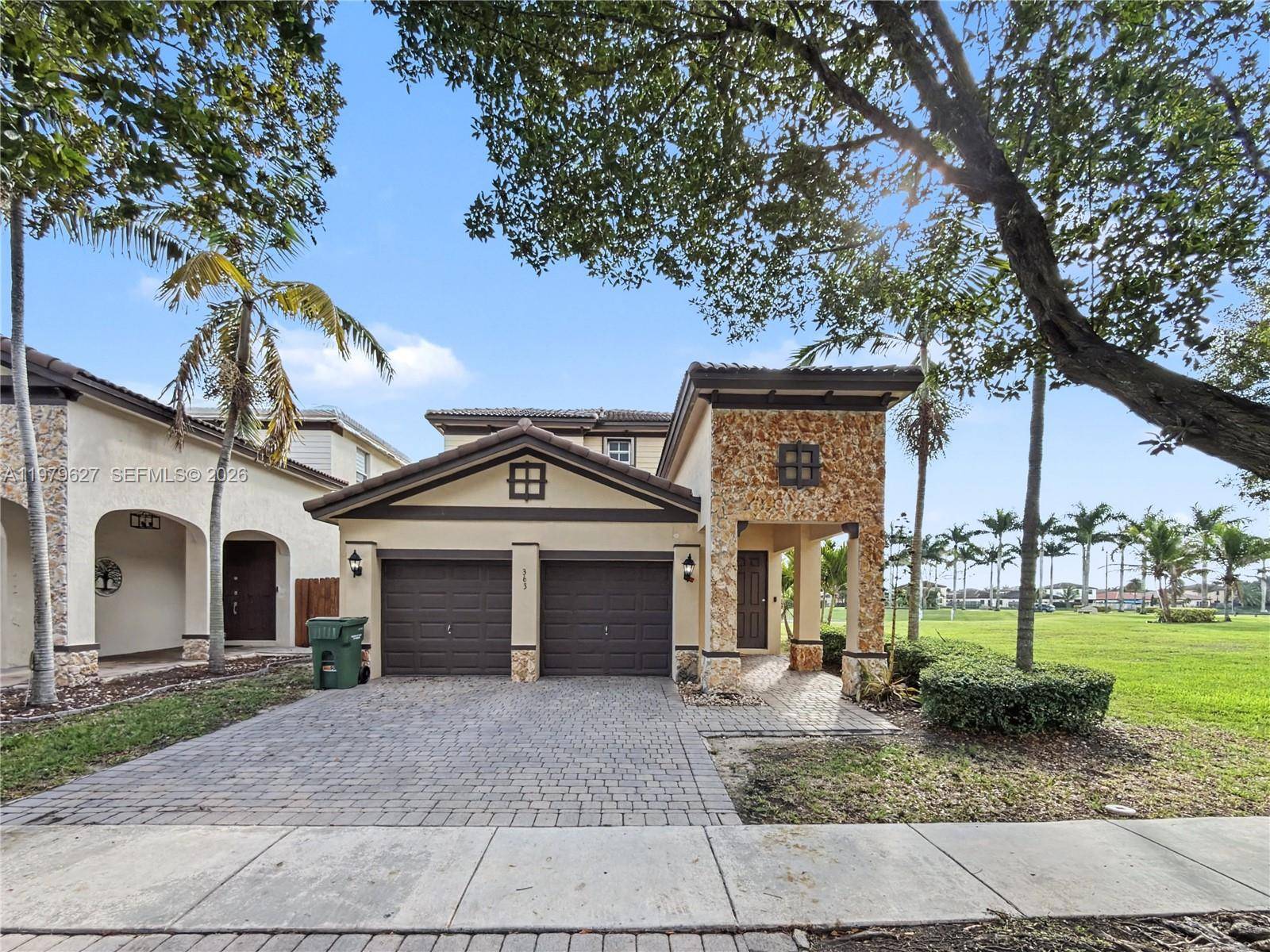 363 NE 25th TerHomestead - picture