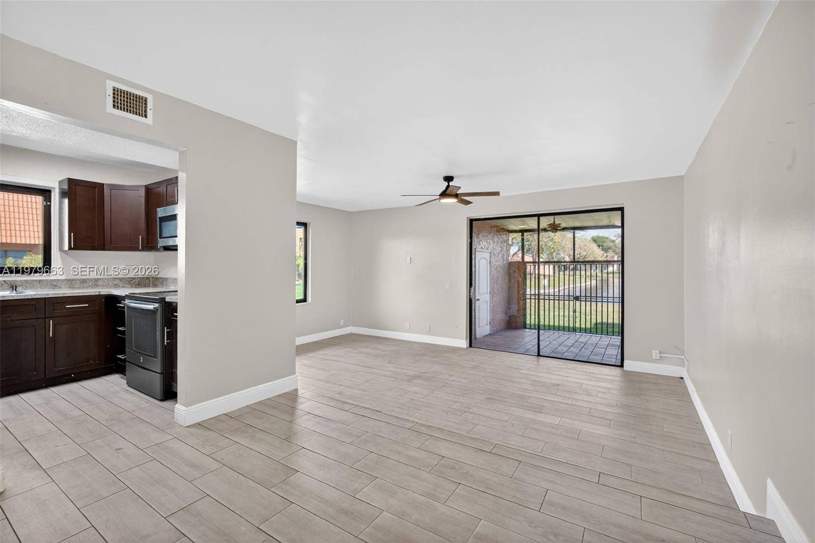 1451 NW 92nd AvePembroke Pines - WESTVIEW CONDOMINIUM NO T condo unit 191 - picture