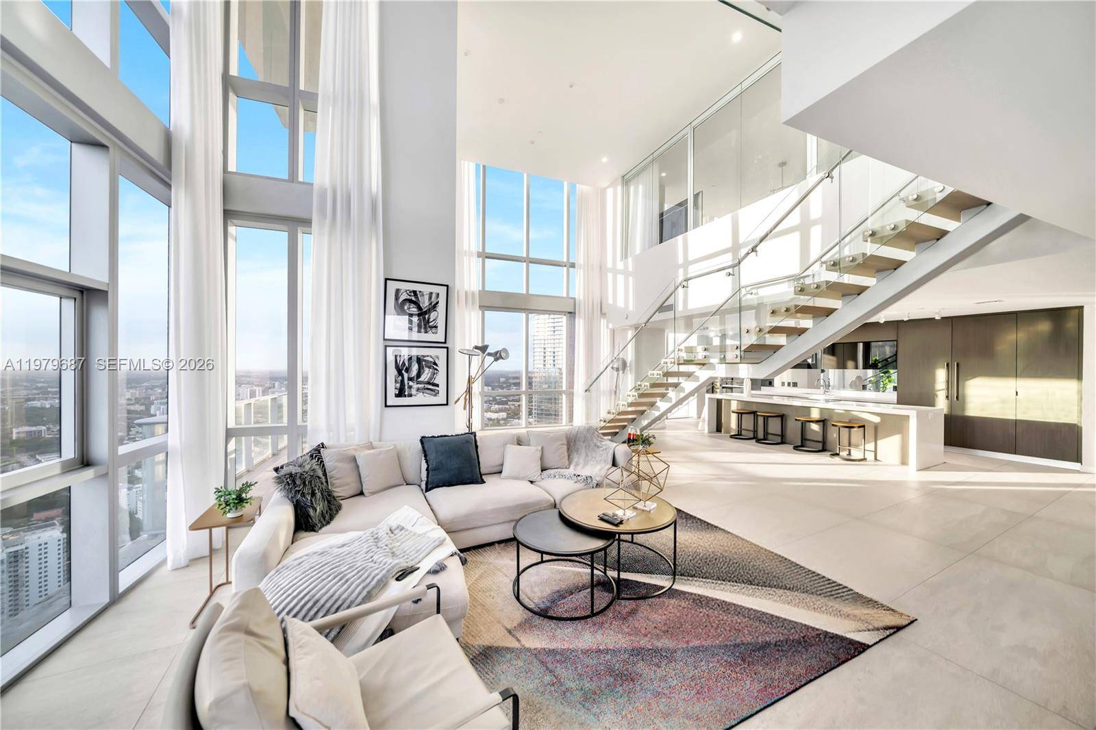 851 NE 1st AvenueMiami - PARAMOUNT MIAMI WORLDCEN condo unit Penthouse 4612 - picture