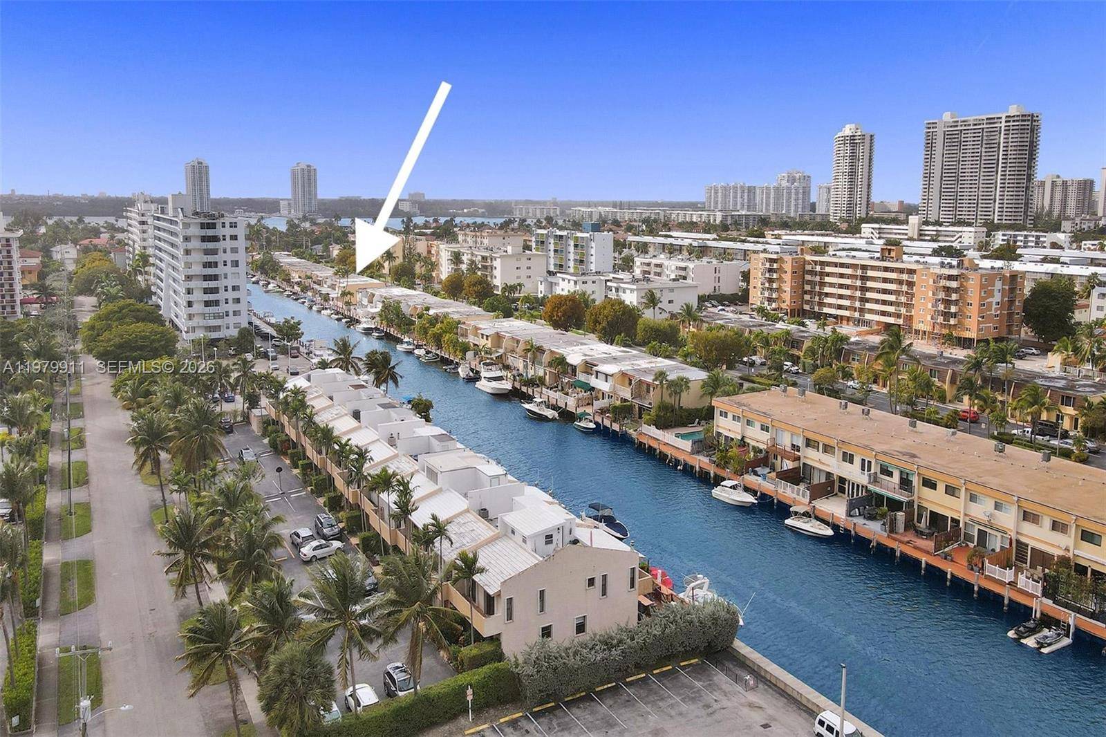 3648 NE 167th StNorth Miami Beach - Townhouse/Villa-Annual,Townhouse condo unit 27 - picture