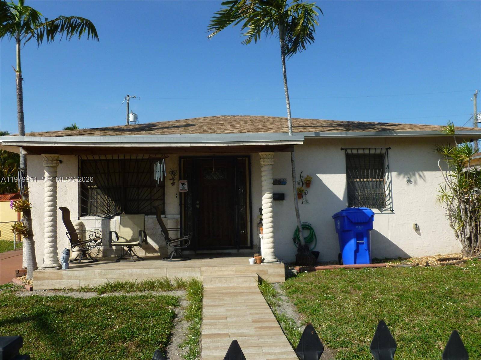 3261 NW 14th StMiami - picture