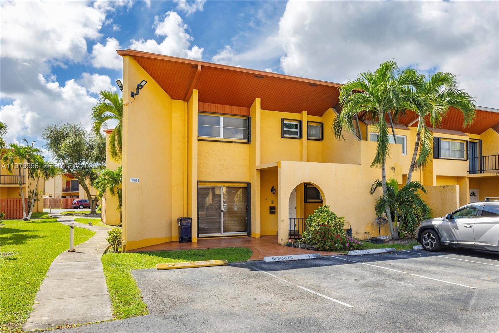 13745 SW 84th StMiami - Townhouse condo unit A - picture