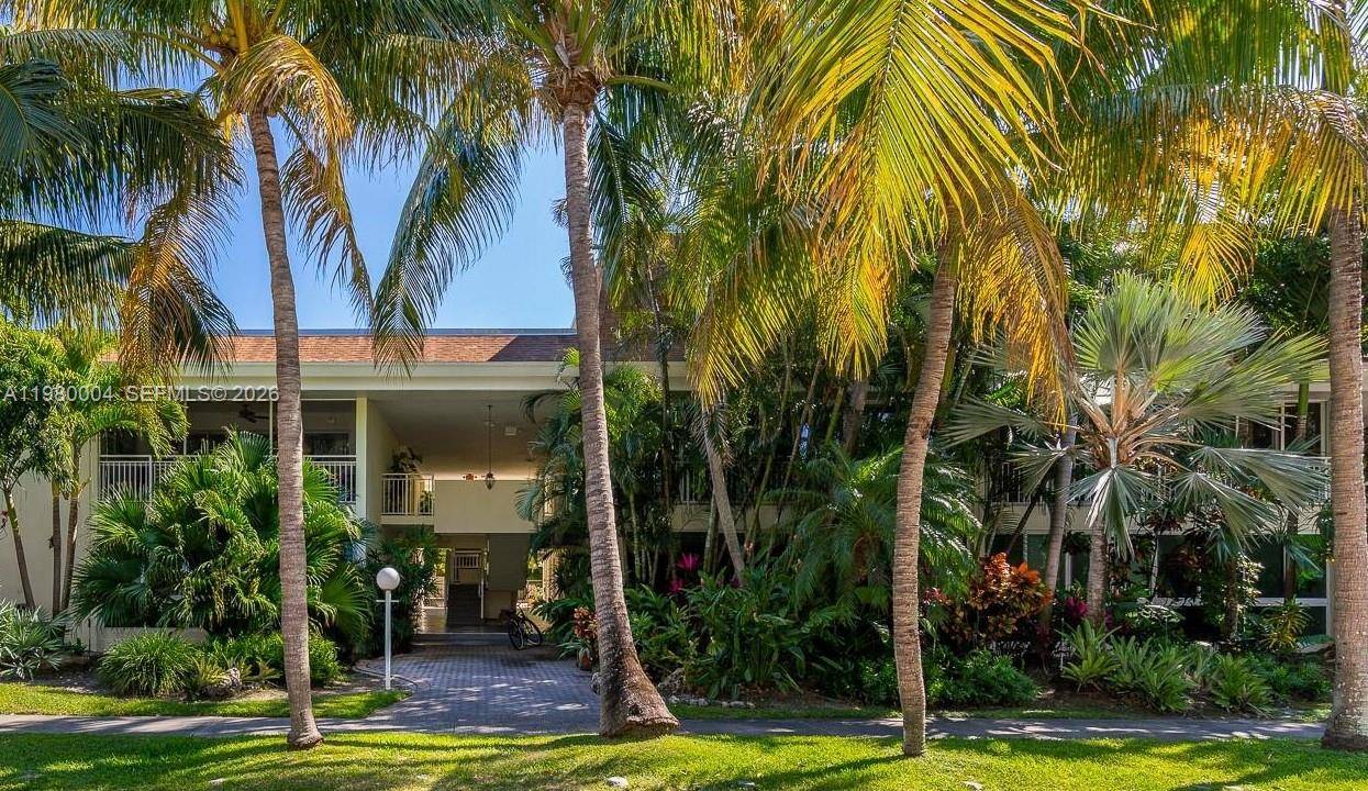 260 Sunrise DrKey Biscayne - SUNRISE MANOR CONDO condo unit H - picture