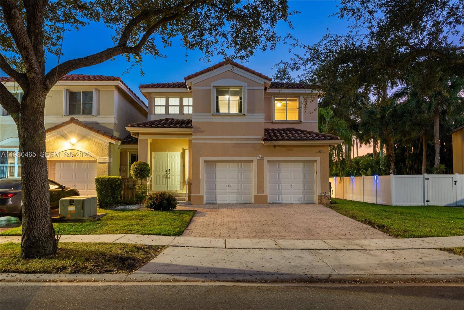 17130 SW 36th CtMiramar - picture