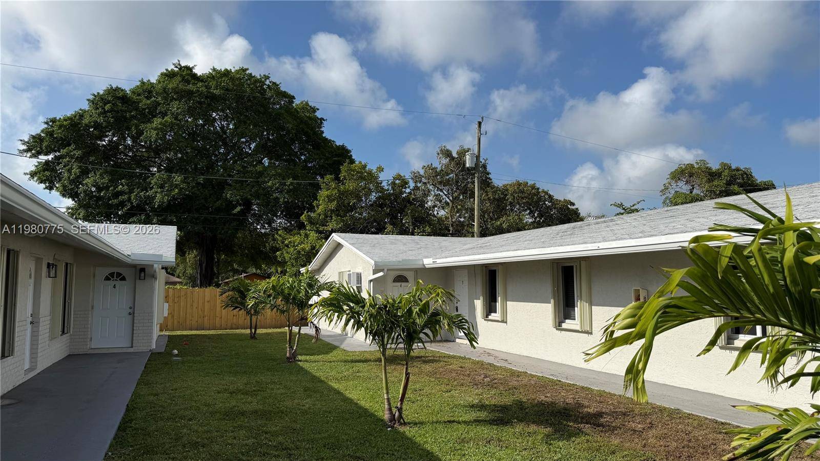 220 NW 12th StPompano Beach - picture